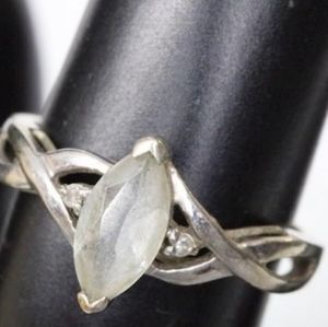 10k white gold ring